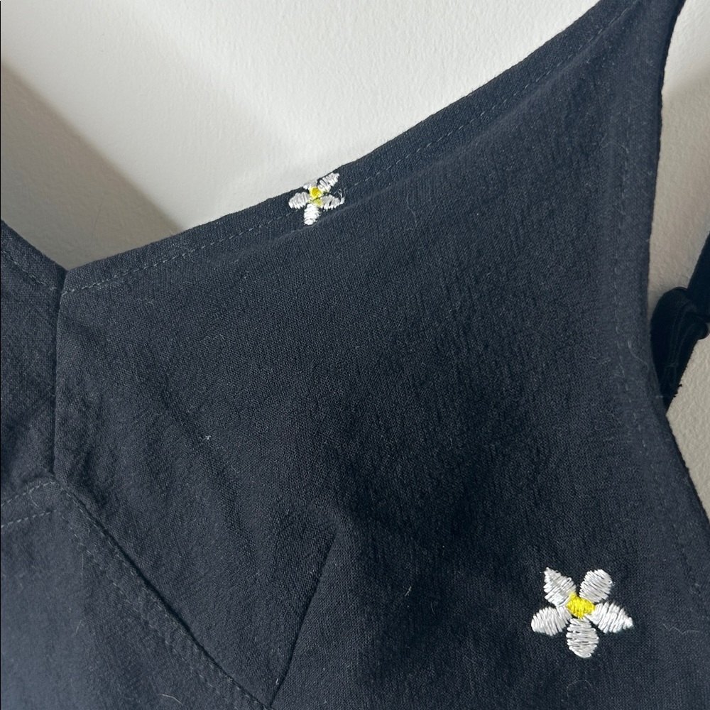 Kendall and Kylie daisy bra top - Picture 3 of 5